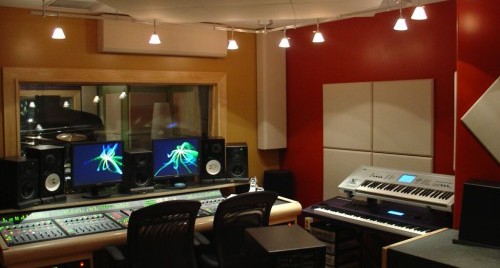 A complete guide on how to build customized sound panels for your home studio